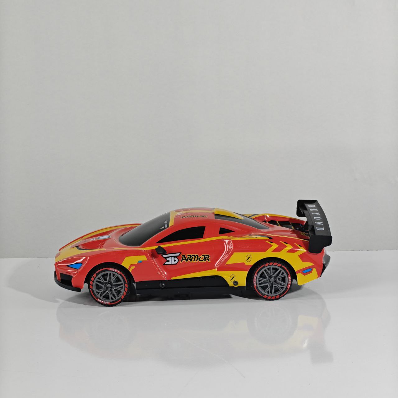 سيارة سباق سوبيريور  1:12  Superior RC Racing Car