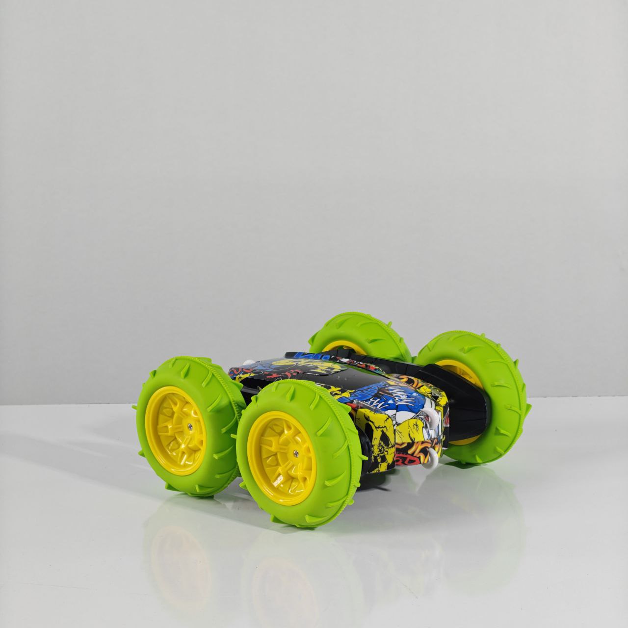 سيارة بهلوانية مزدوجة الوجه  Boarse Double Sided Stunt Car