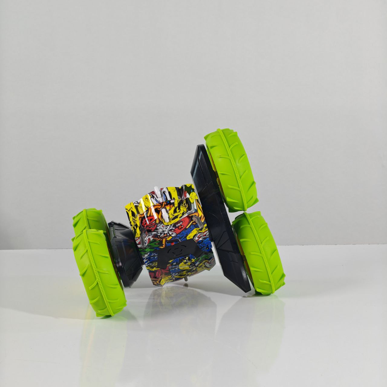 سيارة بهلوانية مزدوجة الوجه  Boarse Double Sided Stunt Car