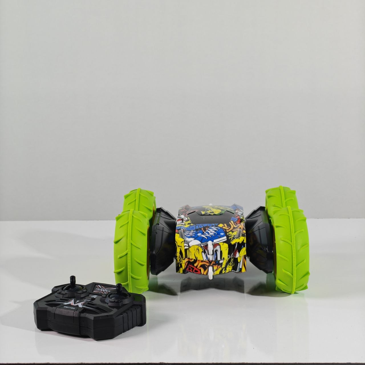 سيارة بهلوانية مزدوجة الوجه  Boarse Double Sided Stunt Car