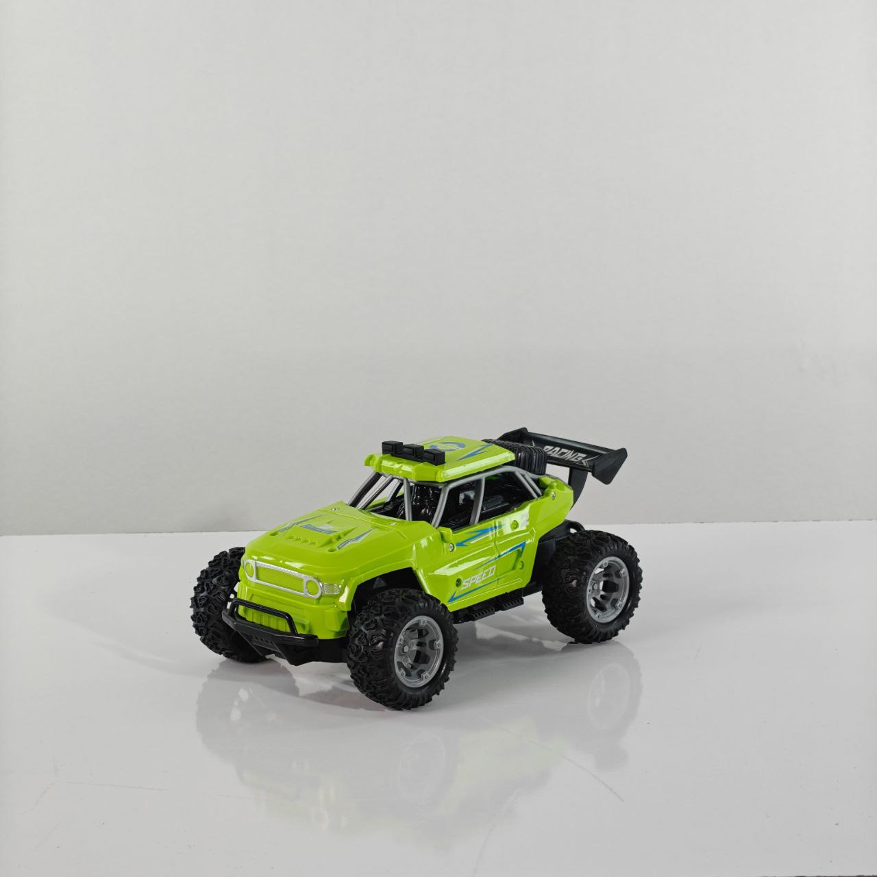 سيارة تحكم عن بعد للطرق الوعرة Off-Road 1:20
