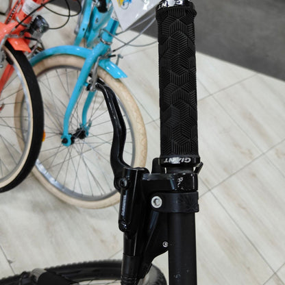 دراجة جبلية بنظام تعليق كامل بمكونات SRAM | Full Suspension Mountain Bike with SRAM Drivetrain