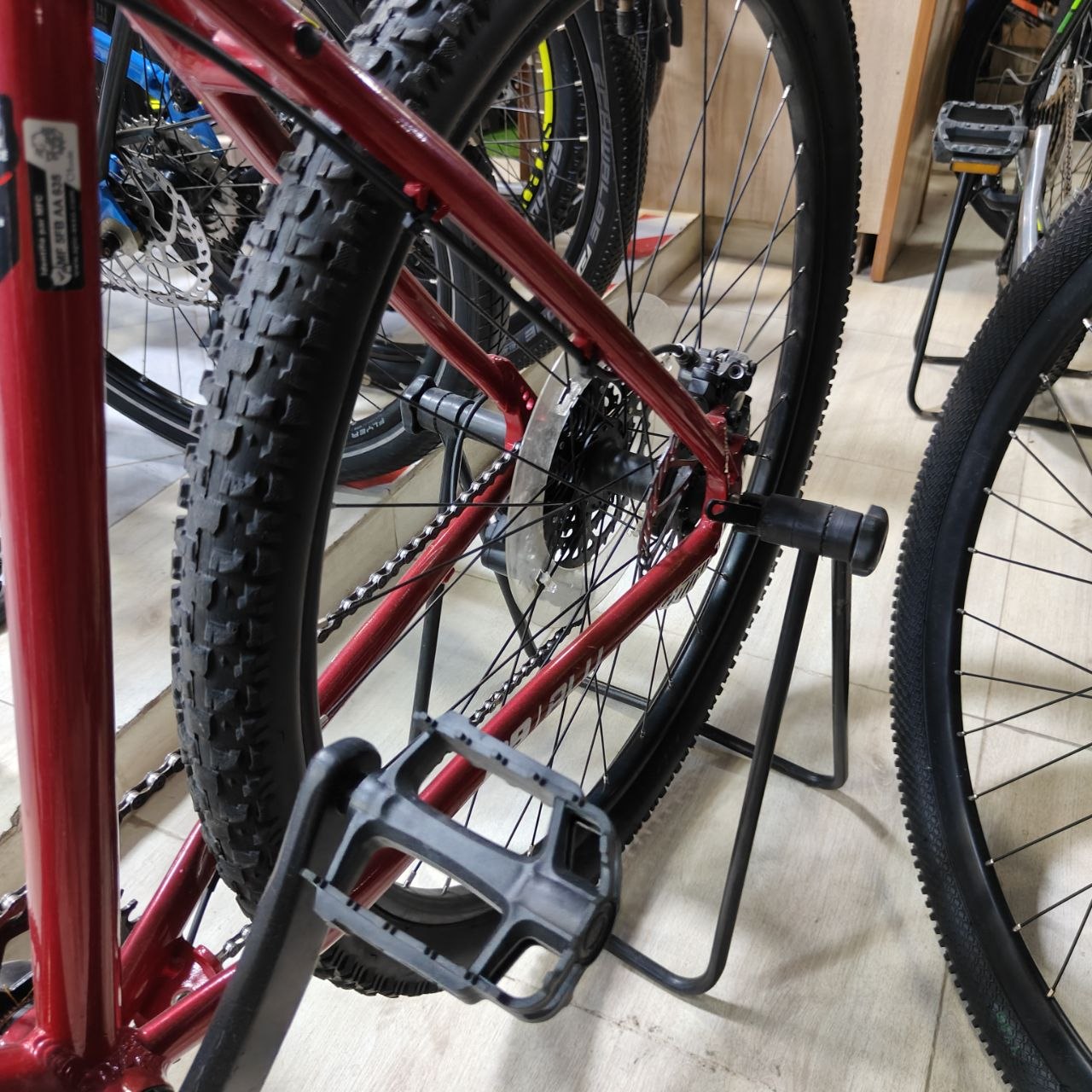 دراجة جبلية Nakamura (أحمر داكن) | Nakamura Mountain Bike (Dark Red)