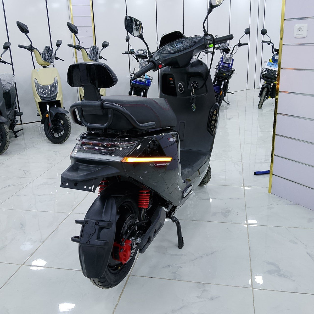 دراجة كهربائية Electric Scooter NIU T-Max 1500W