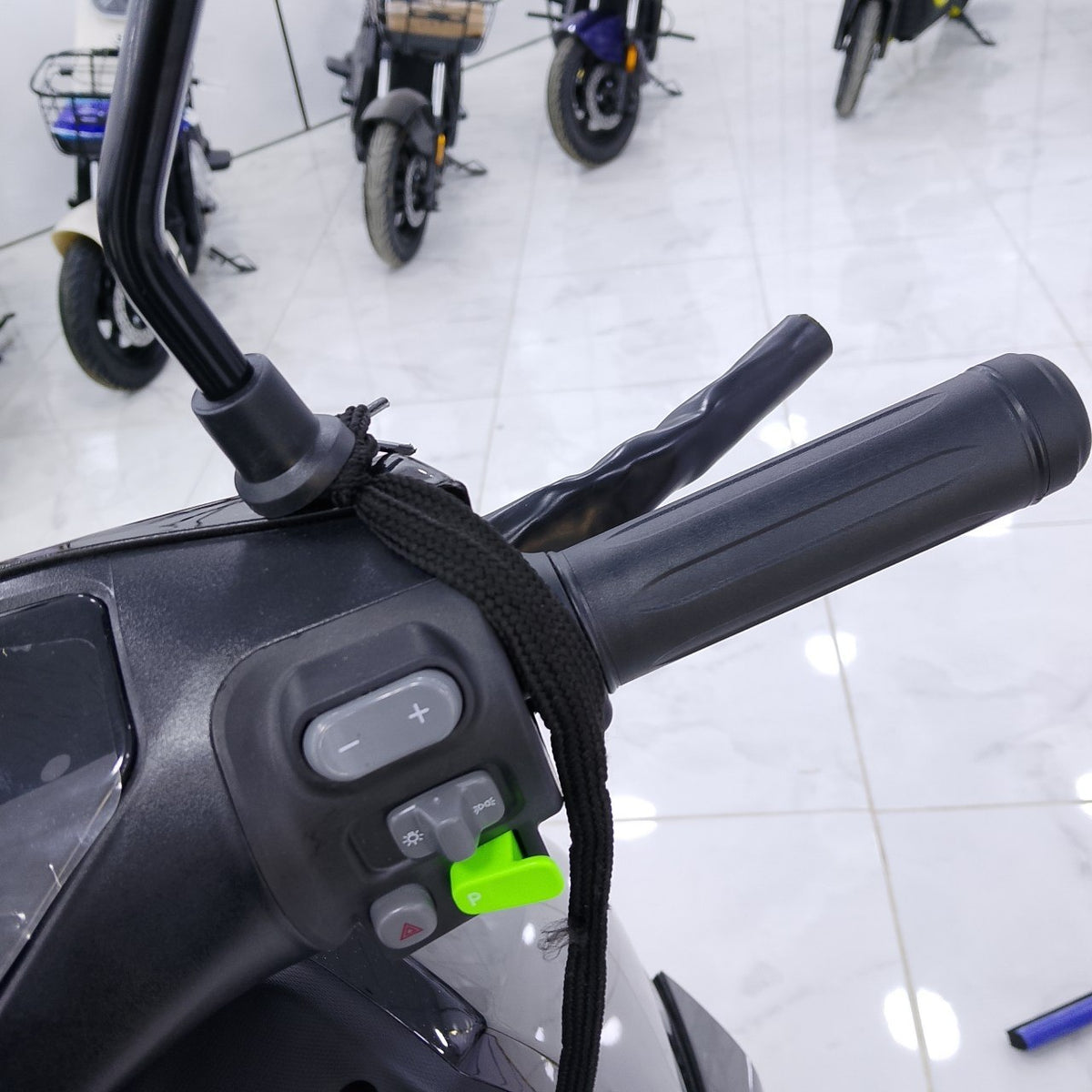 دراجة كهربائية Electric Scooter NIU T-Max 1500W