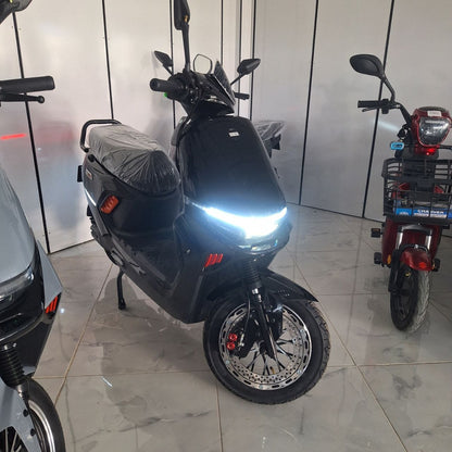 دراجة كهربائية SCOOZER NINJA بمحرك 1200 واط وبطارية ليثيوم 60V | Electric Scooter