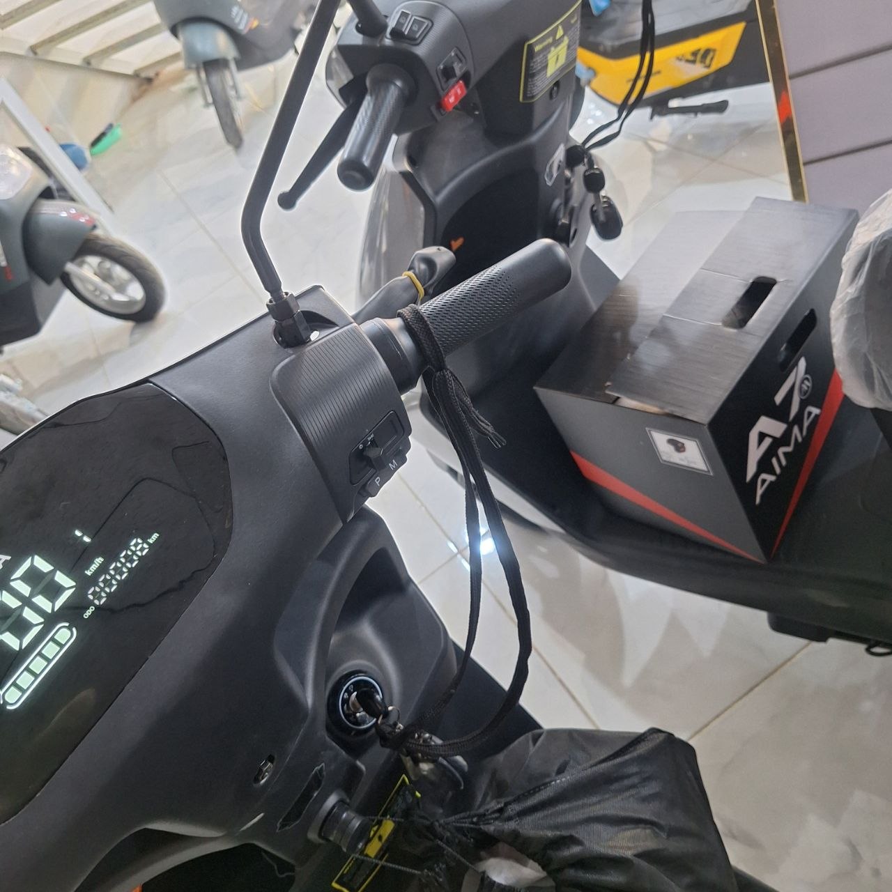 موطو كهربائية AIMA F507 بمحرك 1500 واط وبطارية ليثيوم 60V | Electric Moto
