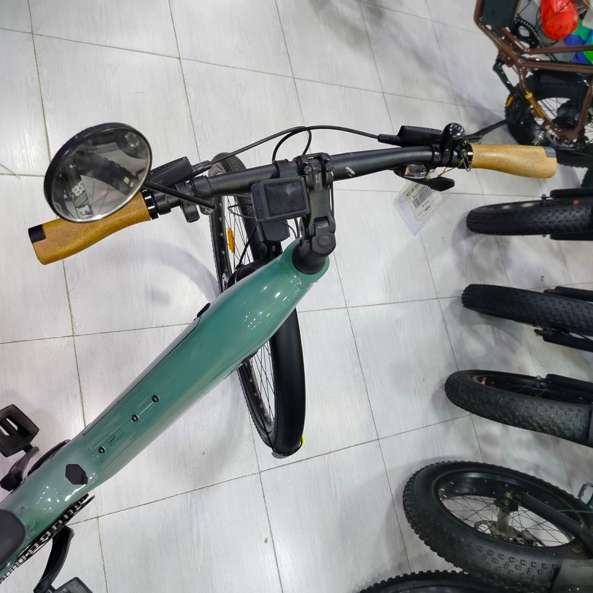 دراجة كهربائية Riverside بإطار منخفض ومحرك مركزي – أخضر فاتح | Riverside Mid-Drive E-Bike (Low Frame)