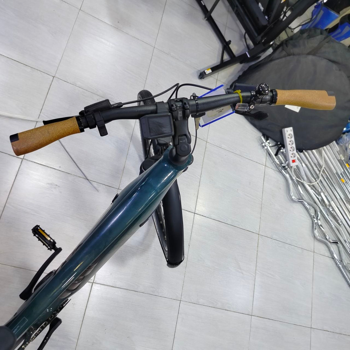 دراجة كهربائية Riverside بإطار عالٍ ومحرك مركزي – أخضر داكن | Riverside Mid-Drive E-Bike (High Frame)