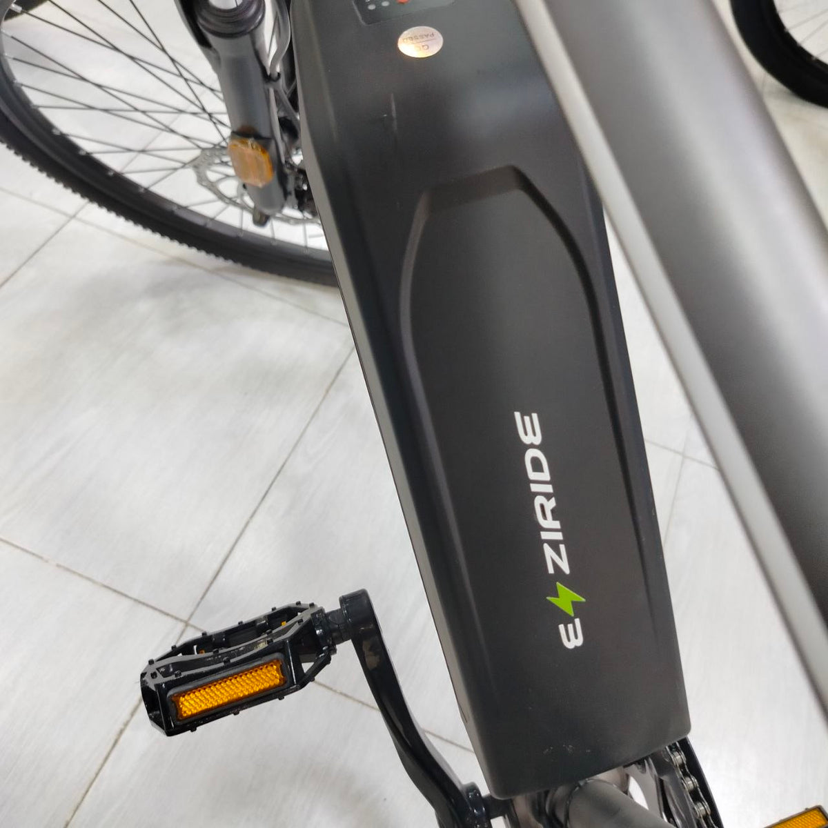 دراجة هوائية كهربائية RUNER II – رمادي | RUNER II Electric Bike