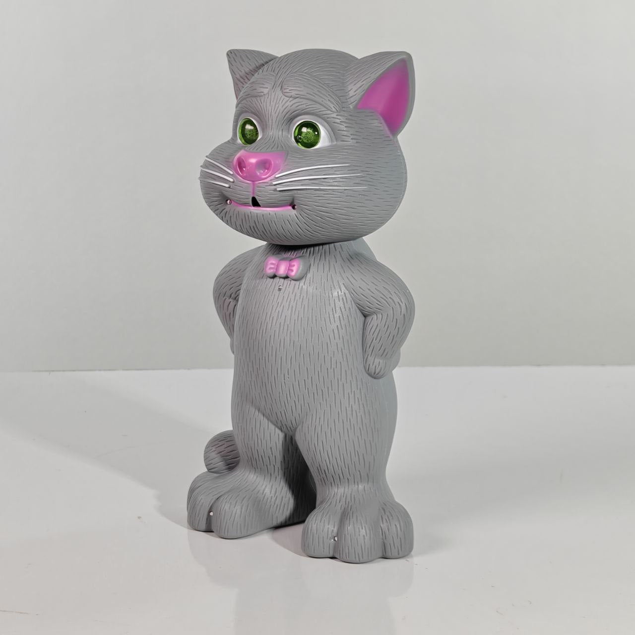 القط المتكلم توم باللمس الذكي  Talking Tom AI Touch