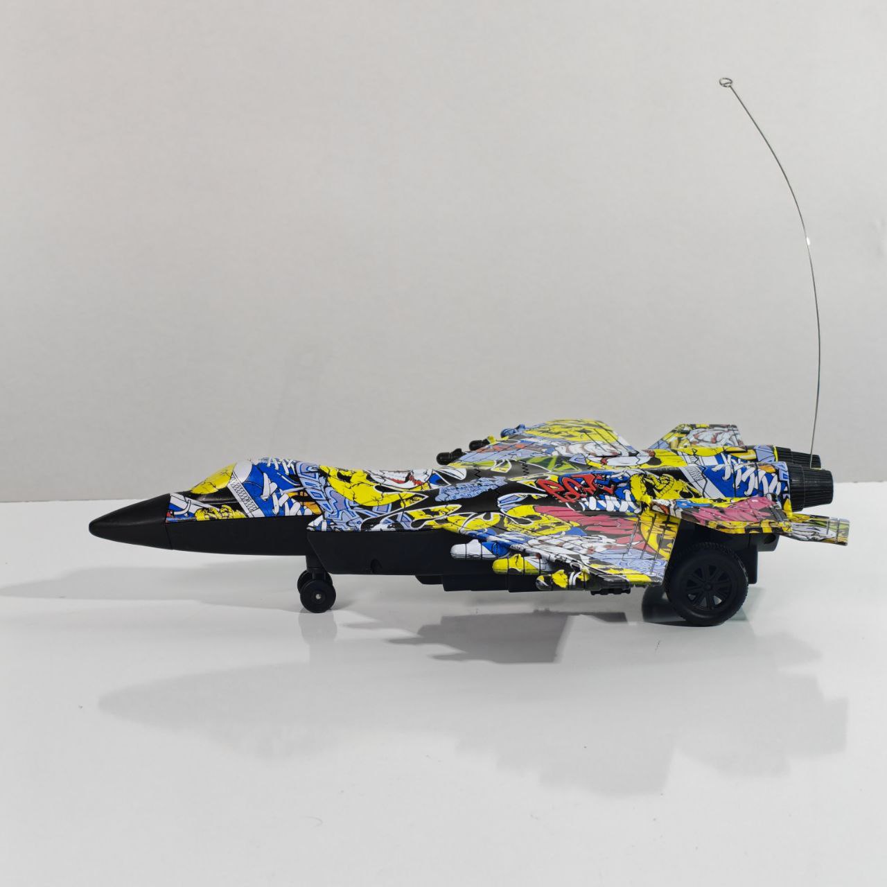 طائرة مقاتلة لاسلكية Flying The Sky  Fighter