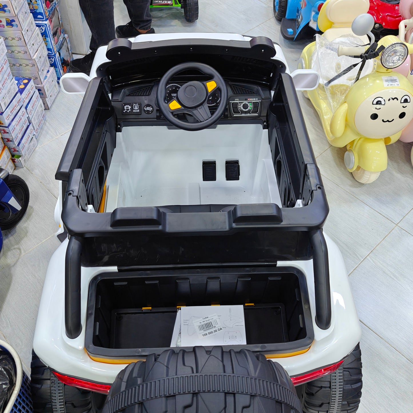 سيارة جيب كهربائية للأطفال BETTER 4x4 | BETTER 4x4 Kids Electric Ride-On Jeep