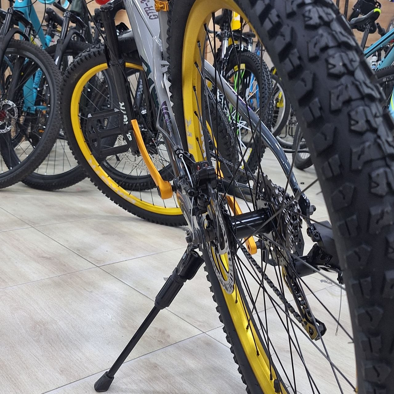 دراجة هوائية GTR-359 للشباب والكبار مقاس 26 بتصميم جبلي وفرامل قرصية | GTR-359 26” Mountain Bike with Disc Brakes