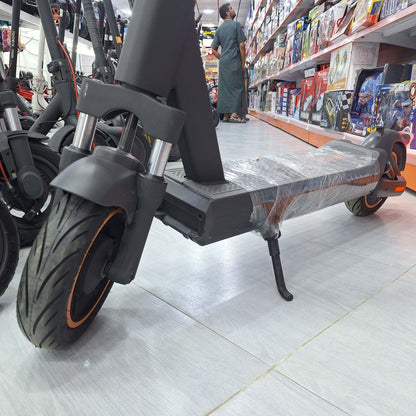 سكوتر كهربائي UBALDO EM11B-1 للشباب والكبار بمحرك 500W وعجلات 10 إنش | UBALDO EM11B-1 Electric Scooter 500W