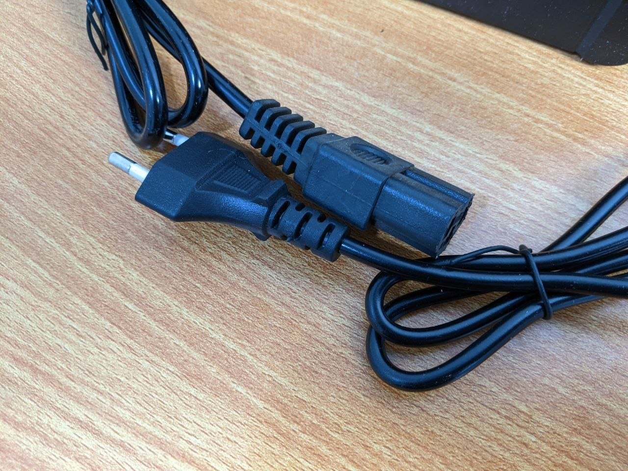 شاحن دراجة كهربائية OG بقوة 72 فولت 32 أمبير | OG Electric Scooter Charger 72V 32Ah