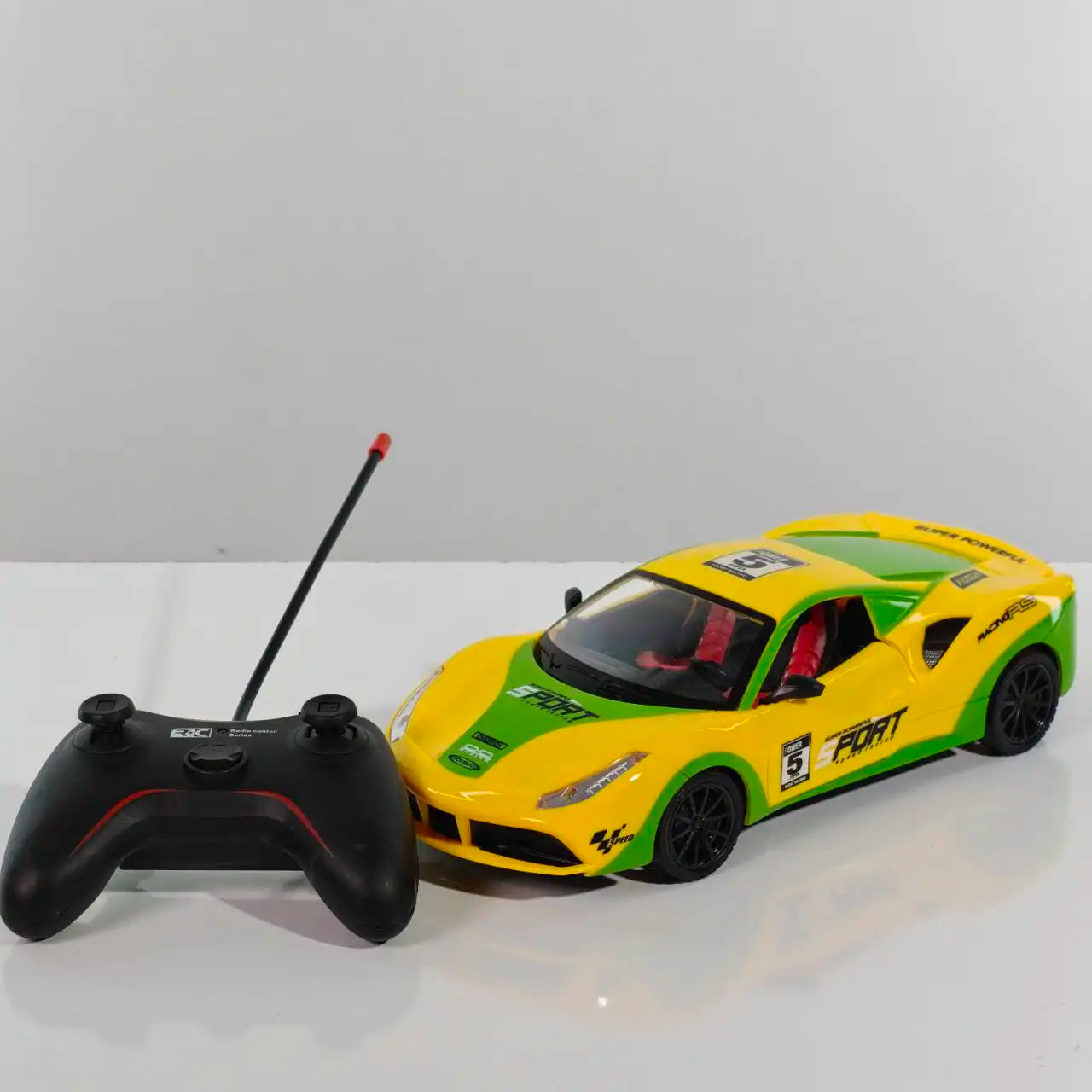 سيارة لعبة بالتحكم عن بعد Rapid Drift RC Car