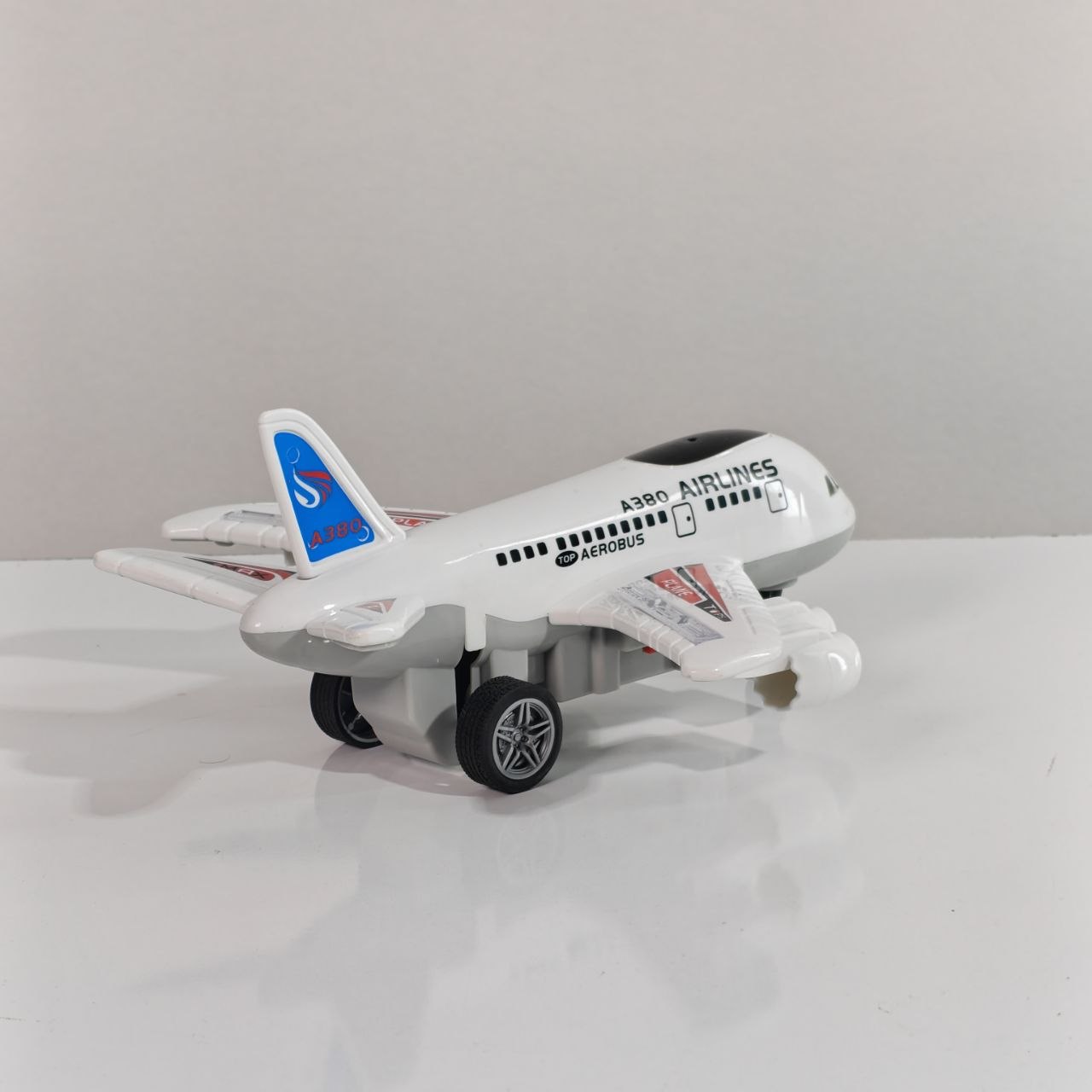 طائرة إيرباص A380 لعبة Airbus A380 Toy Airplane