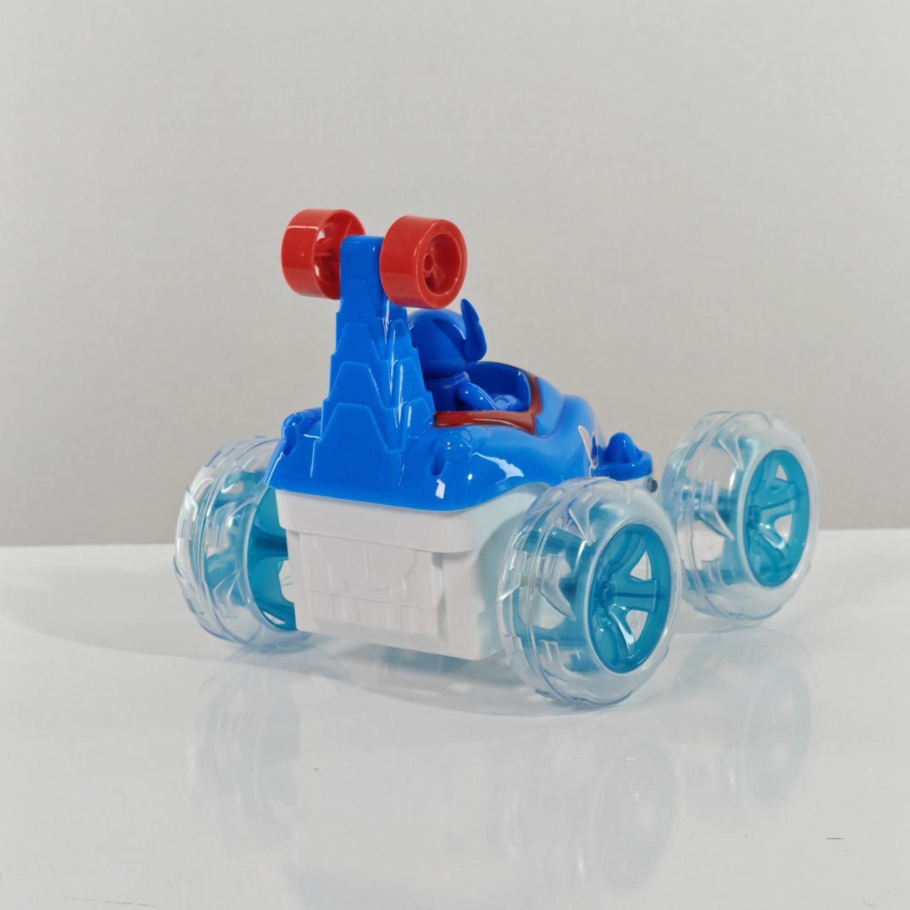 سيارة بهلوانية ستيتش Stitch Stunt Car