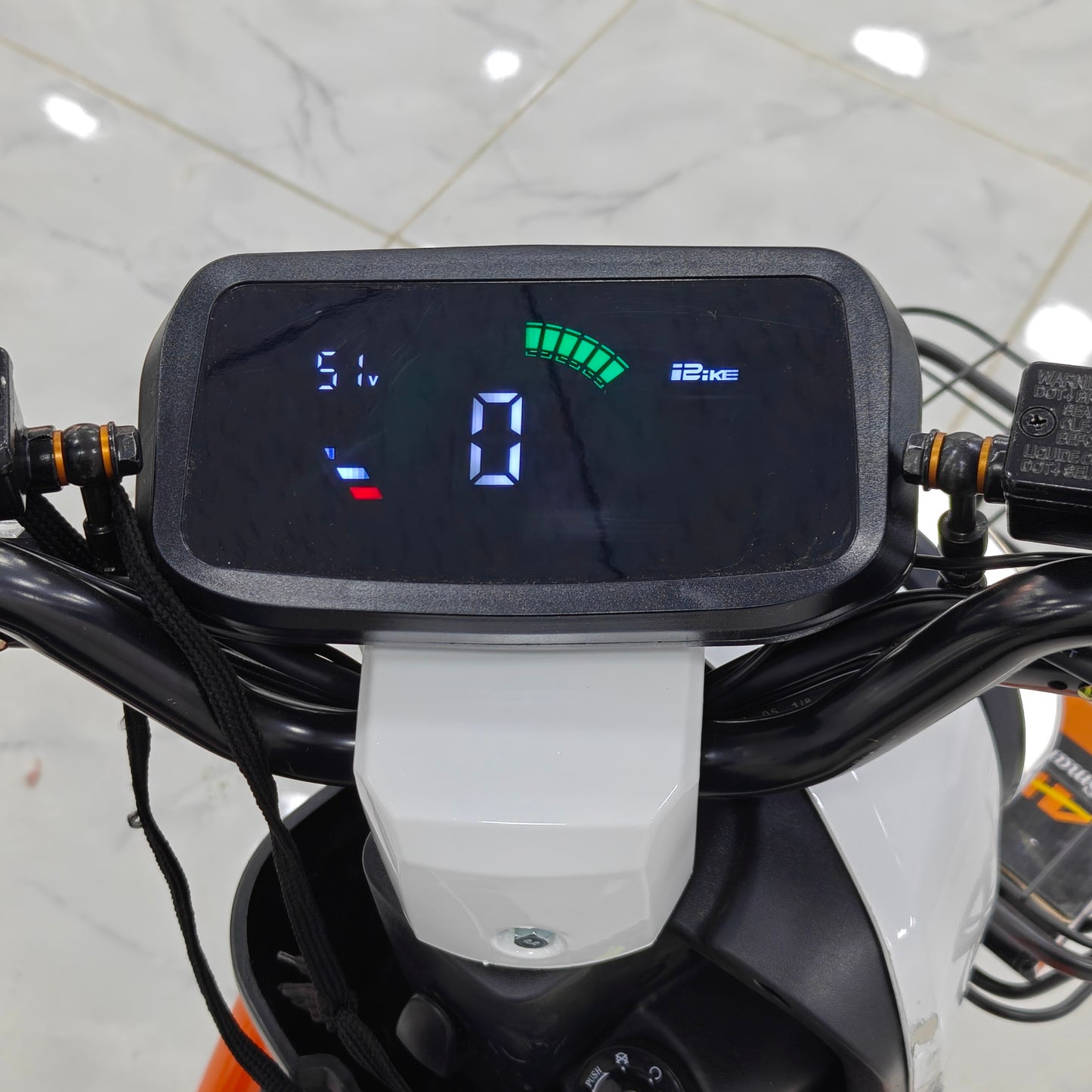 دراجة كهربائية UBALDO-X12 | UBALDO-X12 Electric Scooter