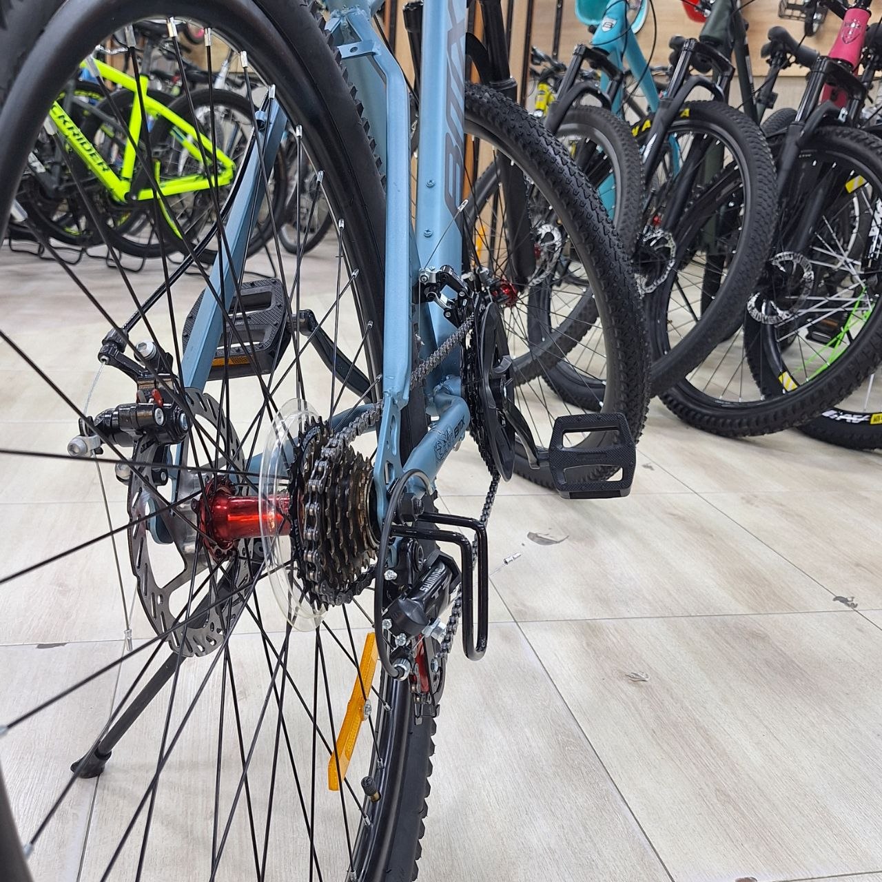 دراجة هوائية BIX للكبار والشباب مقاس 27.5 بتصميم جبلي وفرامل قرصية | BIX 27.5” Mountain Bike with Disc Brakes