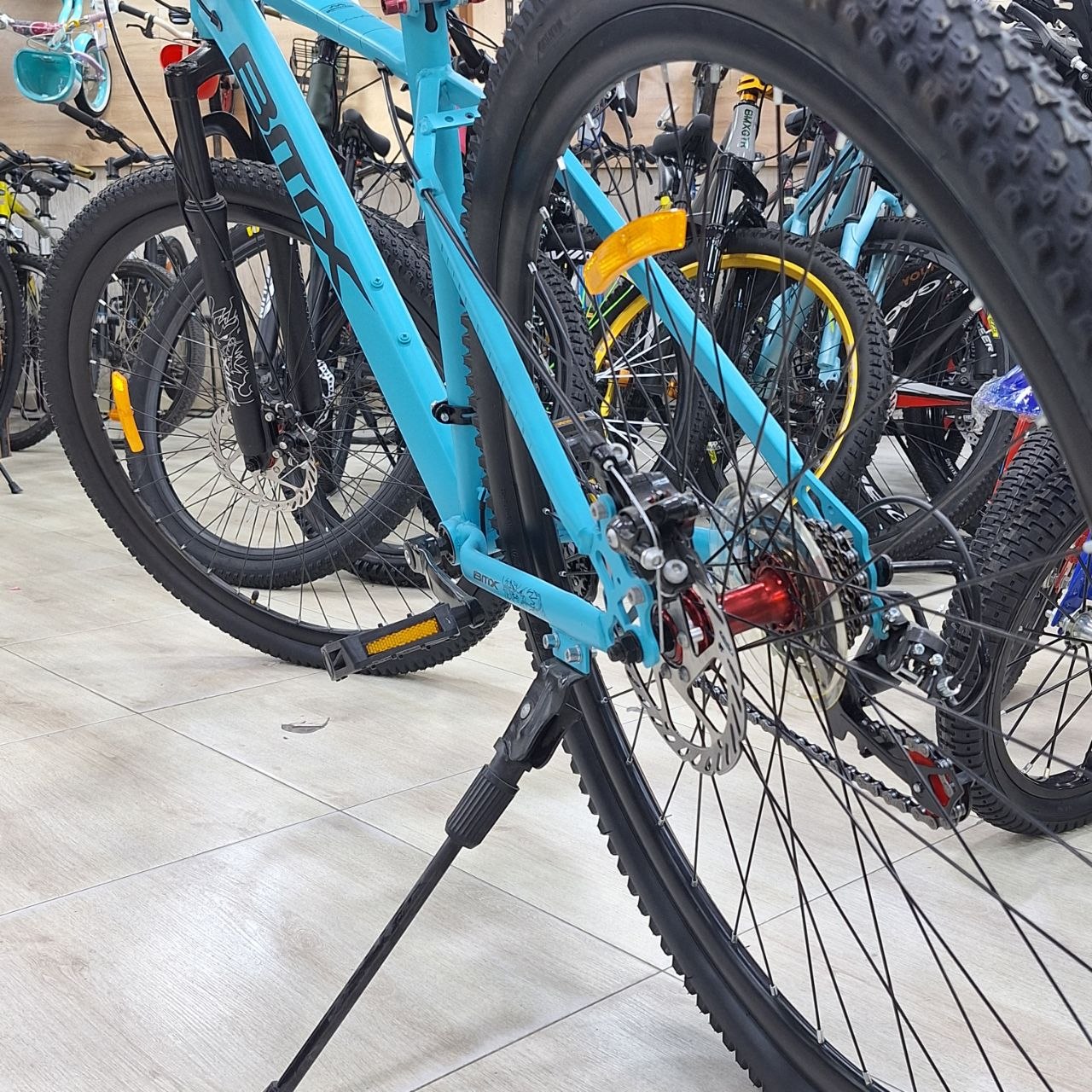 دراجة هوائية BIX للكبار والشباب مقاس 29 بتصميم جبلي وفرامل قرصية | BIX 29” Mountain Bike with Disc Brakes