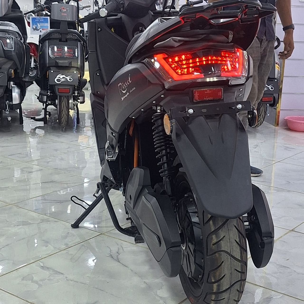 موطو كهربائية RISSOL Z-MAX للكبار 5000W | RISSOL Electric Scooter