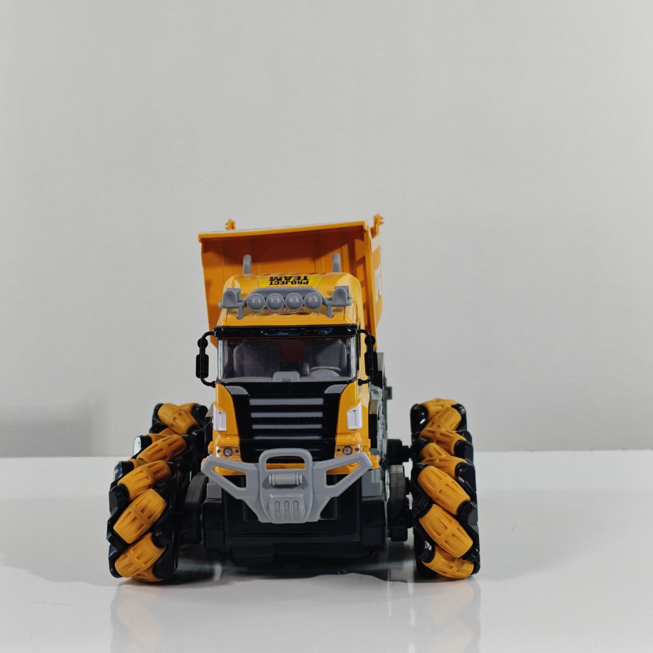 شاحنة بناء روفر بالتحكم عن بعد Syrcar Rover RC