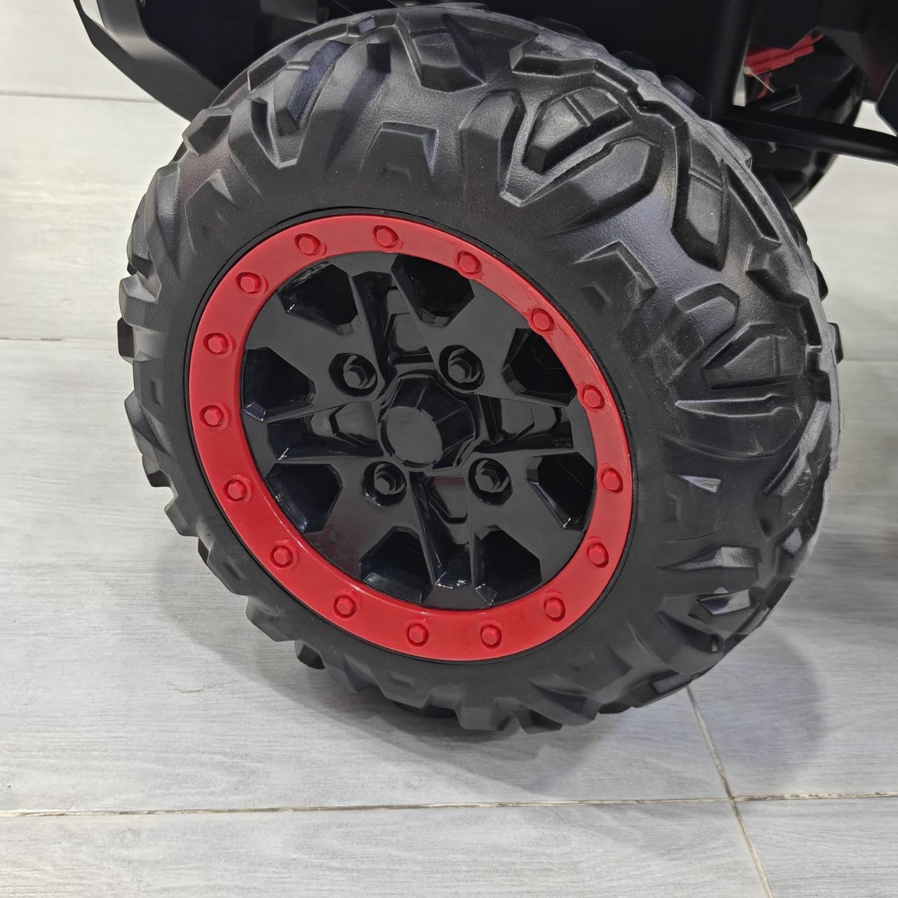 سيارة كهربائية للأطفال – UTV OFF Road 4x4
