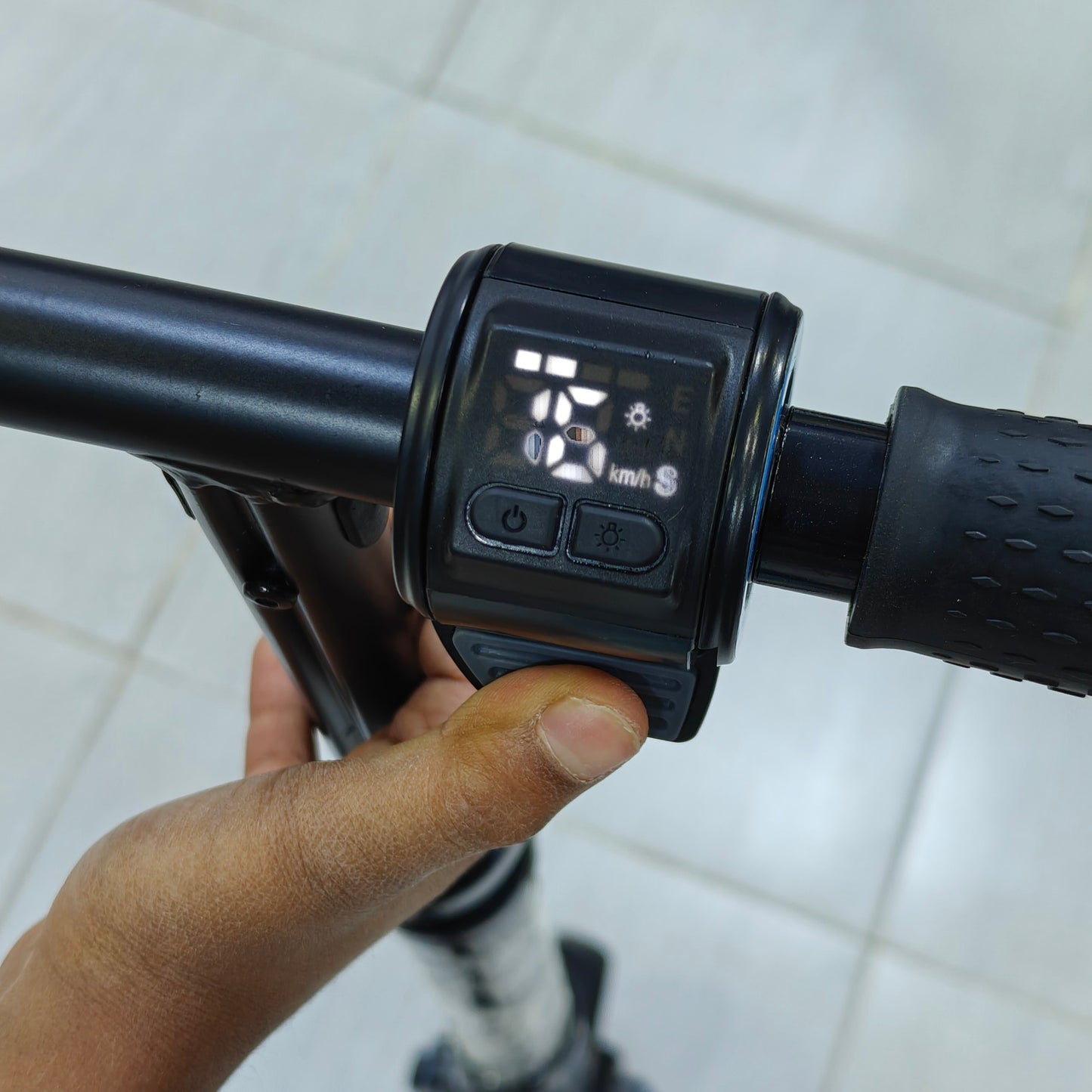 سكوتر كهربائي PHILICS بإضاءة RGB | PHILICS Electric Scooter with RGB Lights