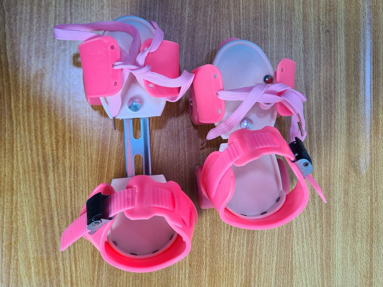 حذاء تزلج رباعي قابل للتعديل للأطفال باللون الوردي | Pink Adjustable Quad Roller Skates for Kids