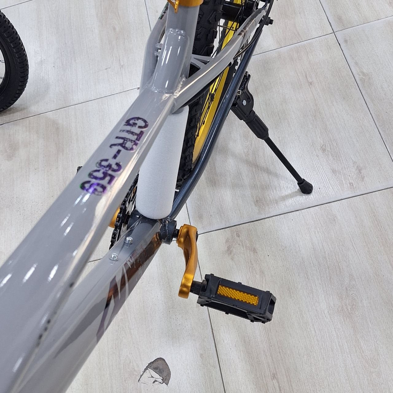 دراجة هوائية GTR-359 للشباب والكبار مقاس 26 بتصميم جبلي وفرامل قرصية | GTR-359 26” Mountain Bike with Disc Brakes