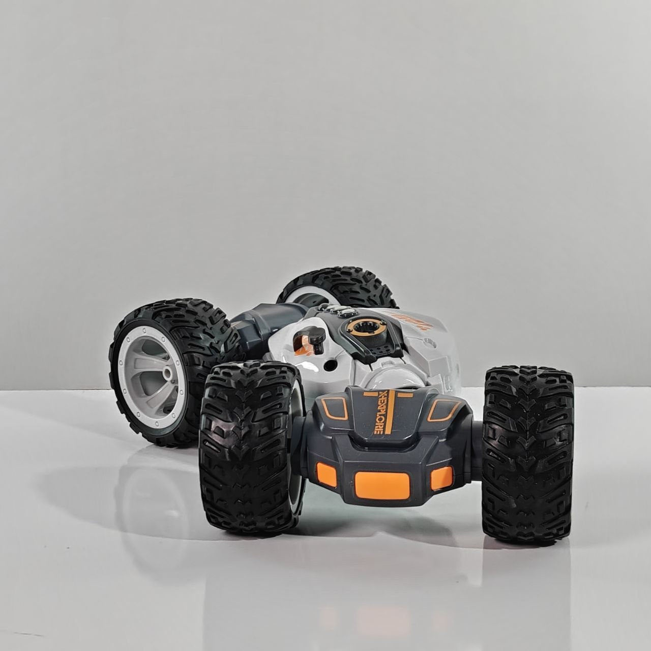 سيارة حركات بهلوانيةToys Stunt Torsion