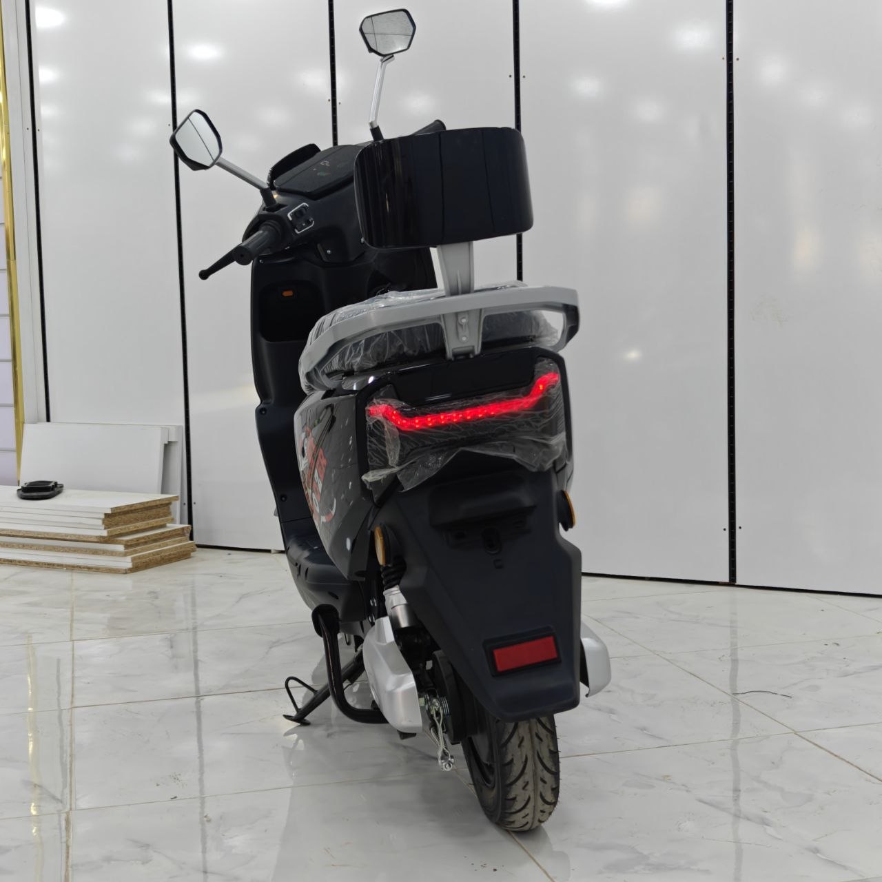 دراجة كهربائية Scoozer power