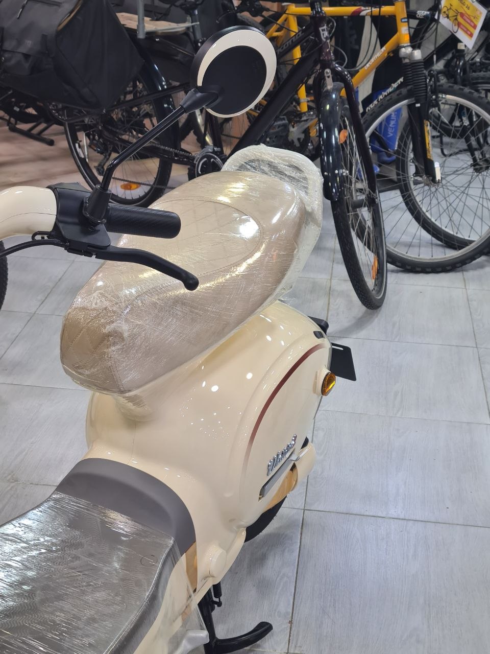 موطو كهربائية WALIDO 2 للكبار بمحرك 1000W وبطارية ليثيوم 60V | WALIDO 2 Electric Scooter 1000W Lithium Battery
