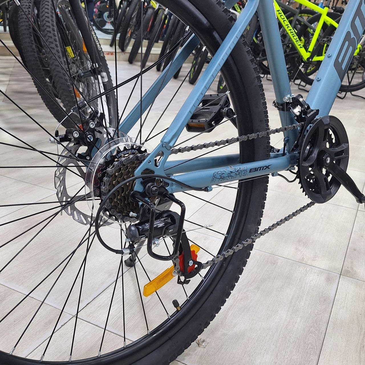 دراجة هوائية BIX للكبار والشباب مقاس 27.5 بتصميم جبلي وفرامل قرصية | BIX 27.5” Mountain Bike with Disc Brakes