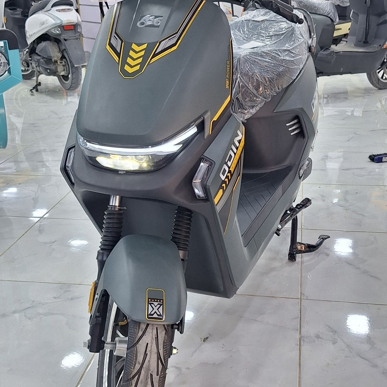 موطو كهربائية ODIN للشباب والكبار بمحرك 1500W وسرعة تصل إلى 80 كلم/سا | ODIN Electric Motorcycle 1500W