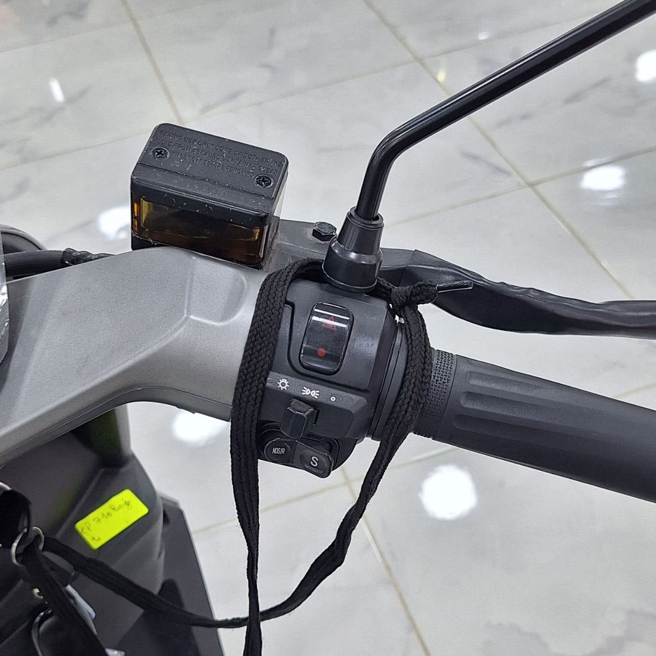 دراجة كهربائية CP710 للكبار 1200W | CP710 Electric Scooter