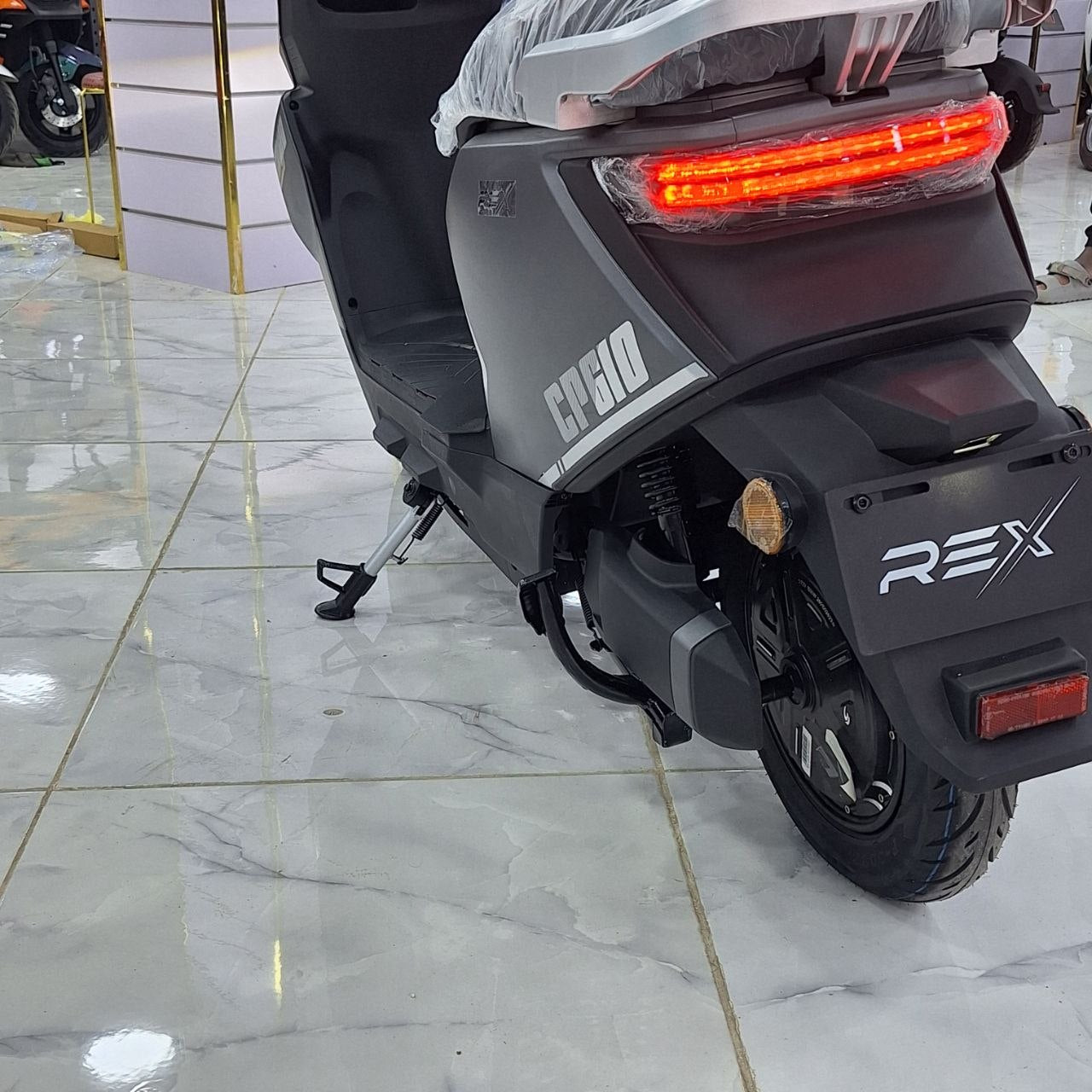 دراجة كهربائية CP610 للكبار 1200W | CP610 Electric Scooter