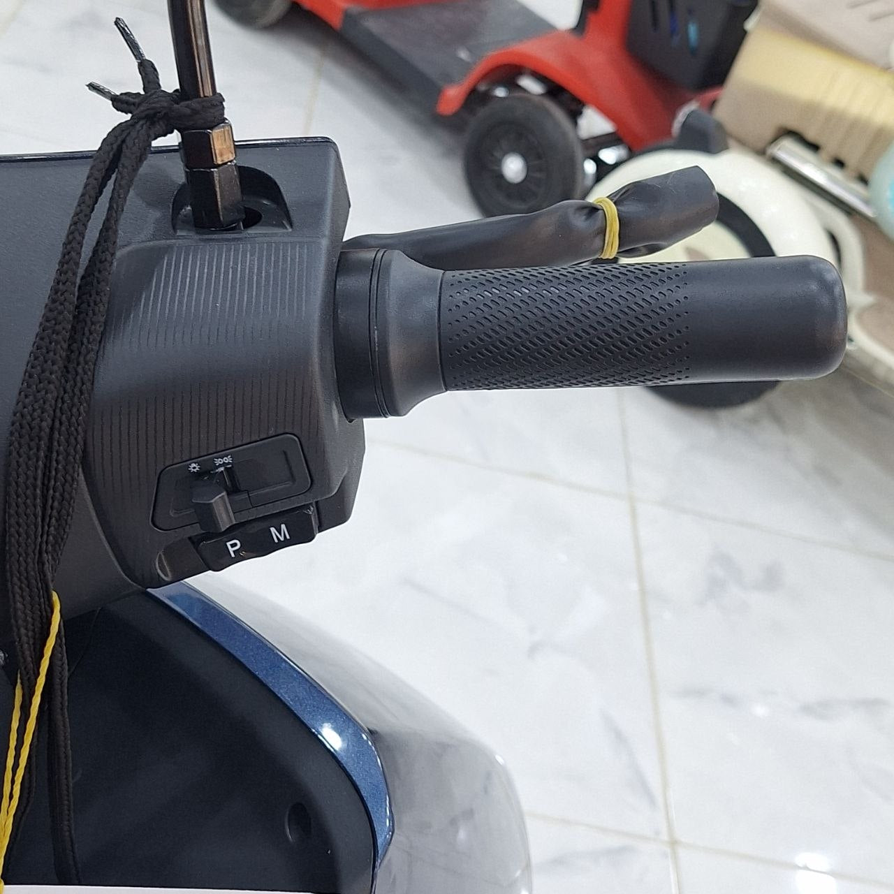 موطو كهربائية AIMA F507 1500W | AIMA F507 Electric Scooter