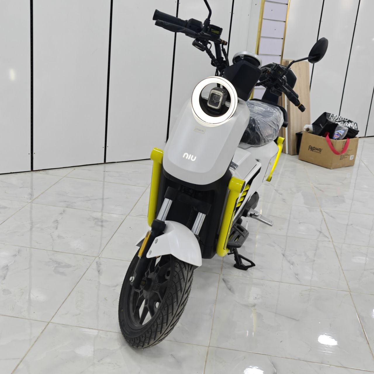 دراجة كهربائية NIU SCOOTER YOS