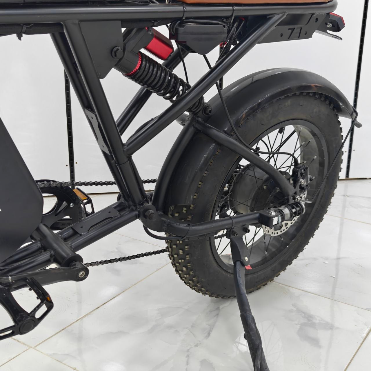 فيلو كهربائية QUASMAX – Electric Bike QUASMAX الخيار المثالي لعشاق التنقل العصري، السرعة، والأداء القوي داخل المدينة وخارجها