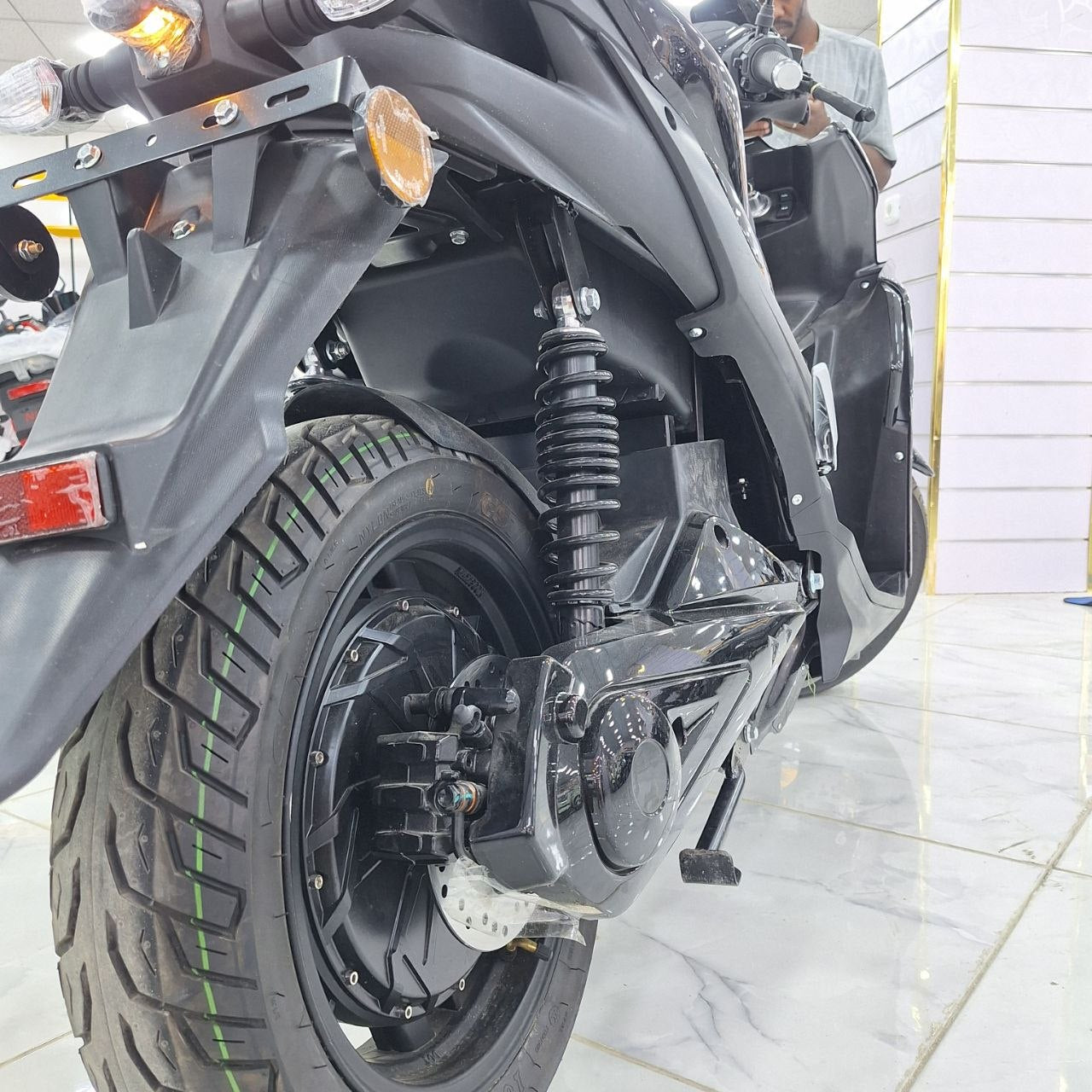 دراجة كهربائية M4 للكبار 5000W