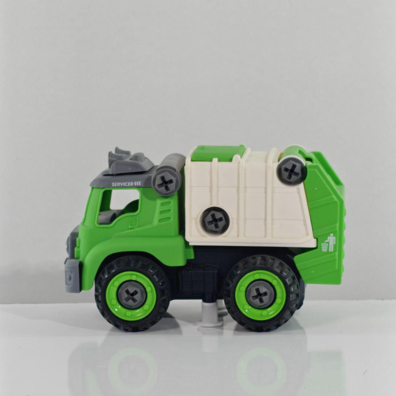 شاحنة قمامة DIY بالتحكم Garbage Truck Assembling RC