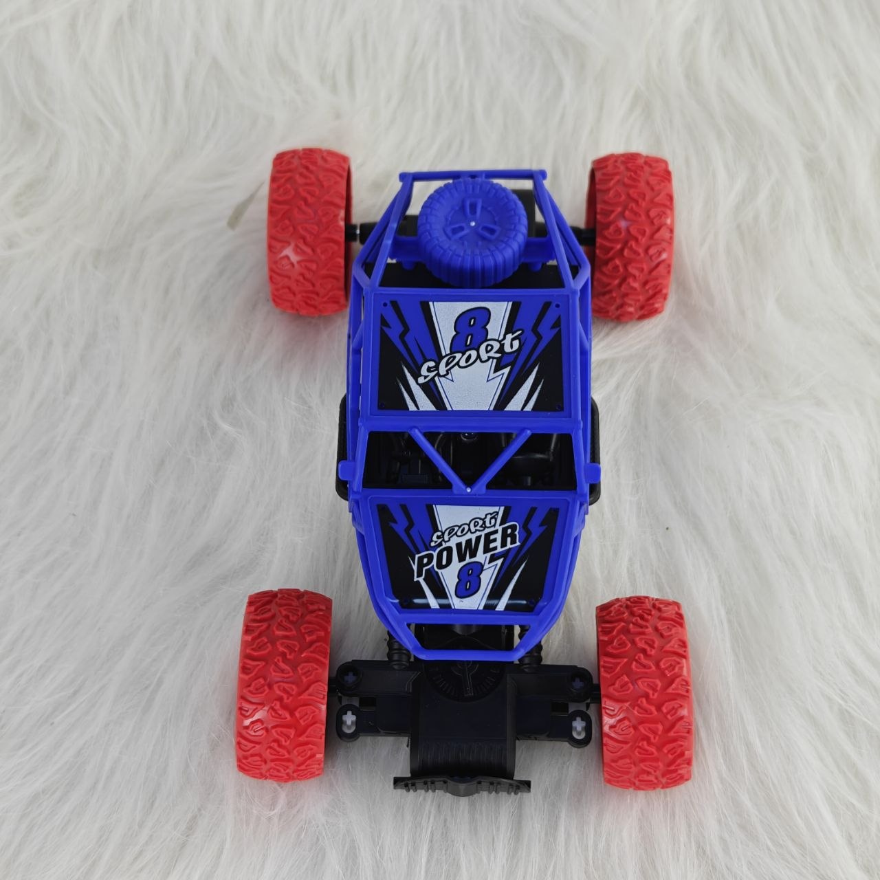 سيارة تسلق للأطفال – Climbing Car 1/18 Scale لعبة ممتعة ومميزة لعشاق المغامرة، الحركة، وتحديات الطرق الوعرة
